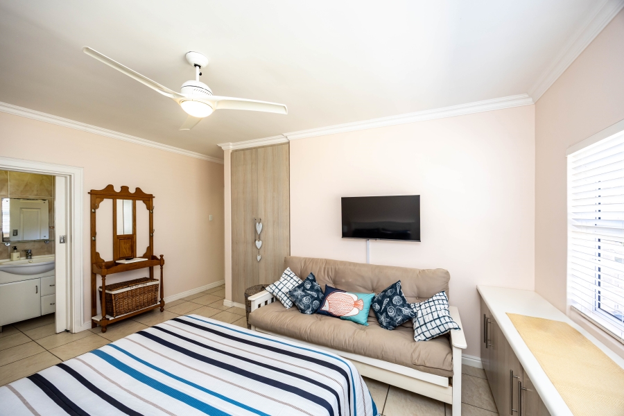 4 Bedroom Property for Sale in Cosy Corner Eastern Cape